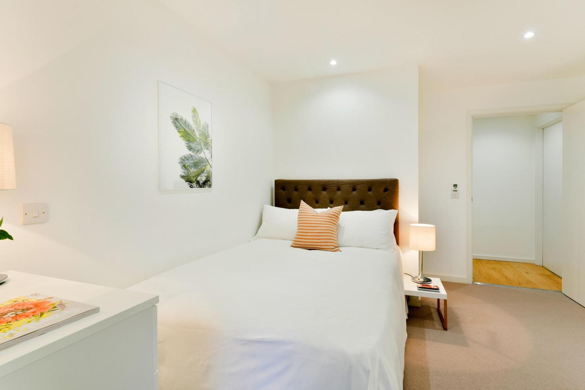 Madison Hill - Clapham South 1 - Two Bedroom Flat 런던 외부 사진