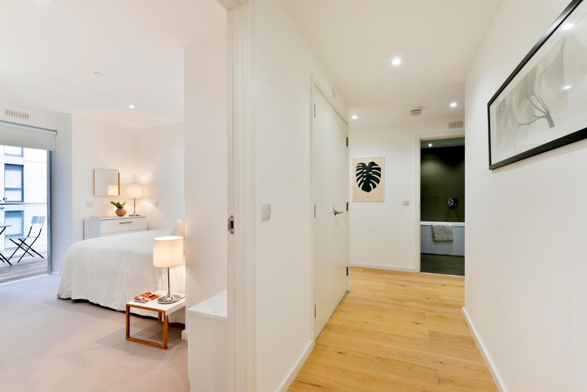 Madison Hill - Clapham South 1 - Two Bedroom Flat 런던 외부 사진